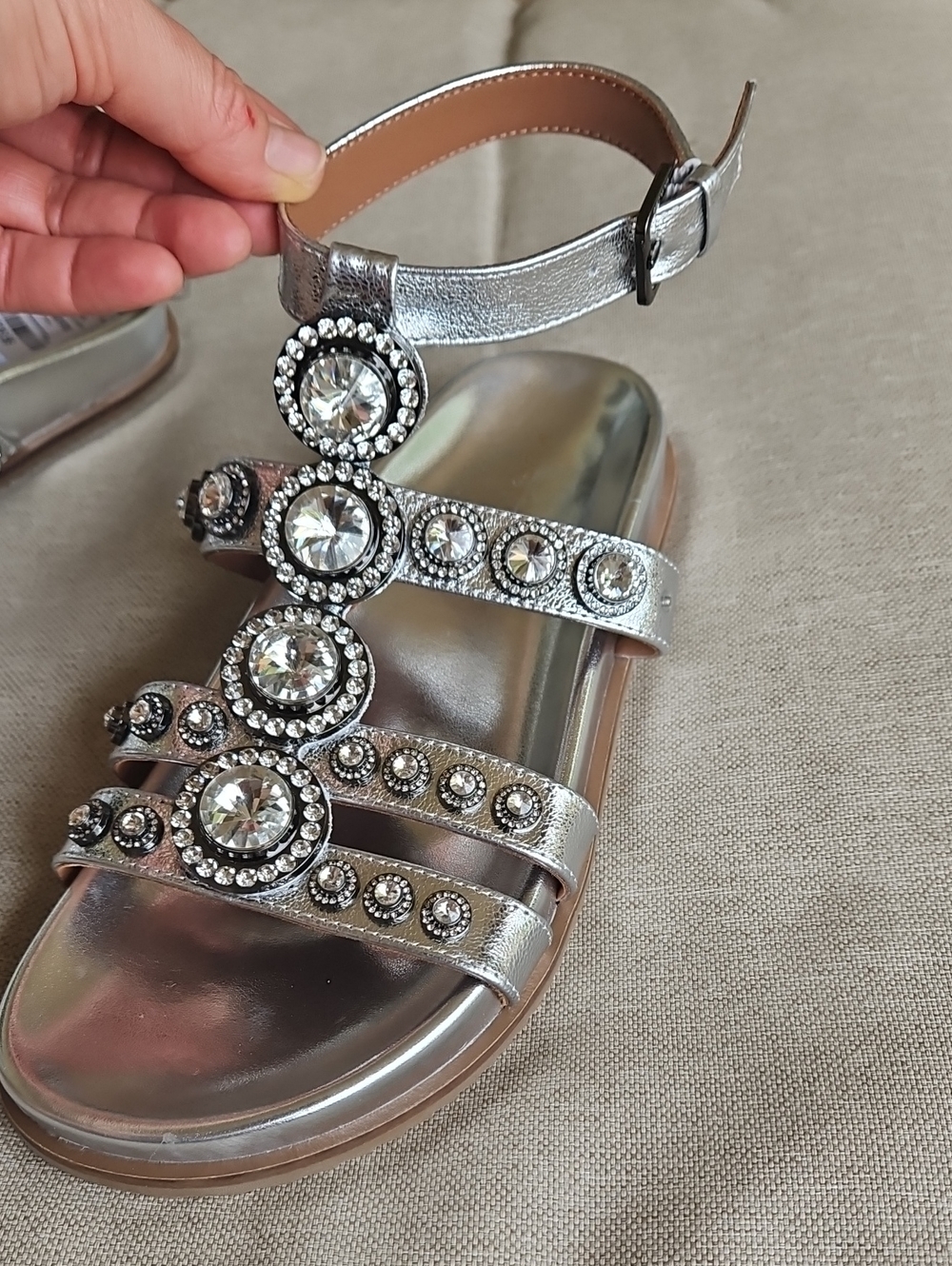 Kurt Geiger Crystal-embellished Flat Sandals Ankle Strap Metallic Silver EU37, 7